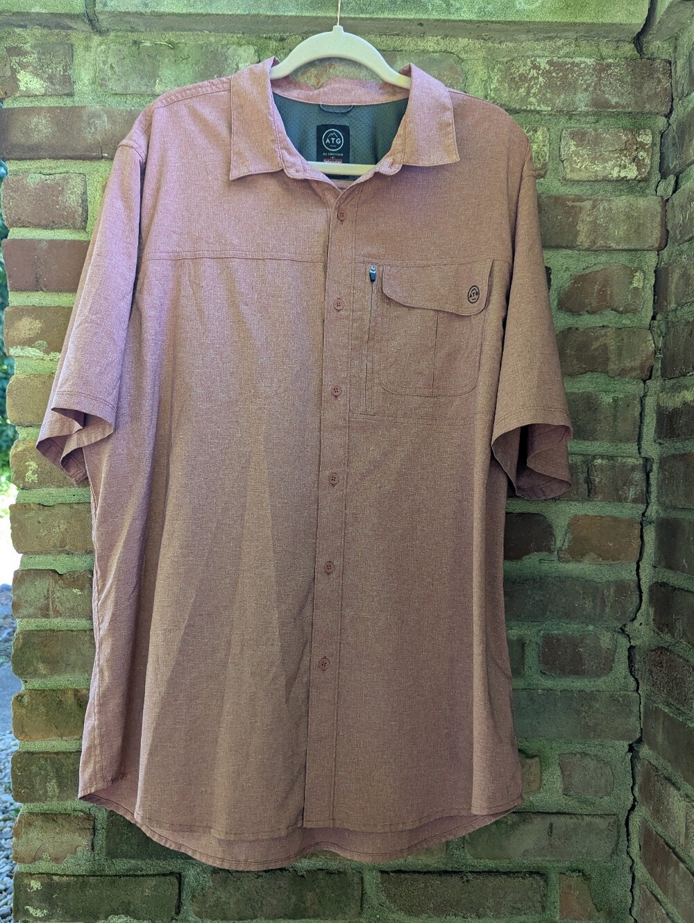 Wrangler ATG Button Down Shirt Men's Size X-Large EUC